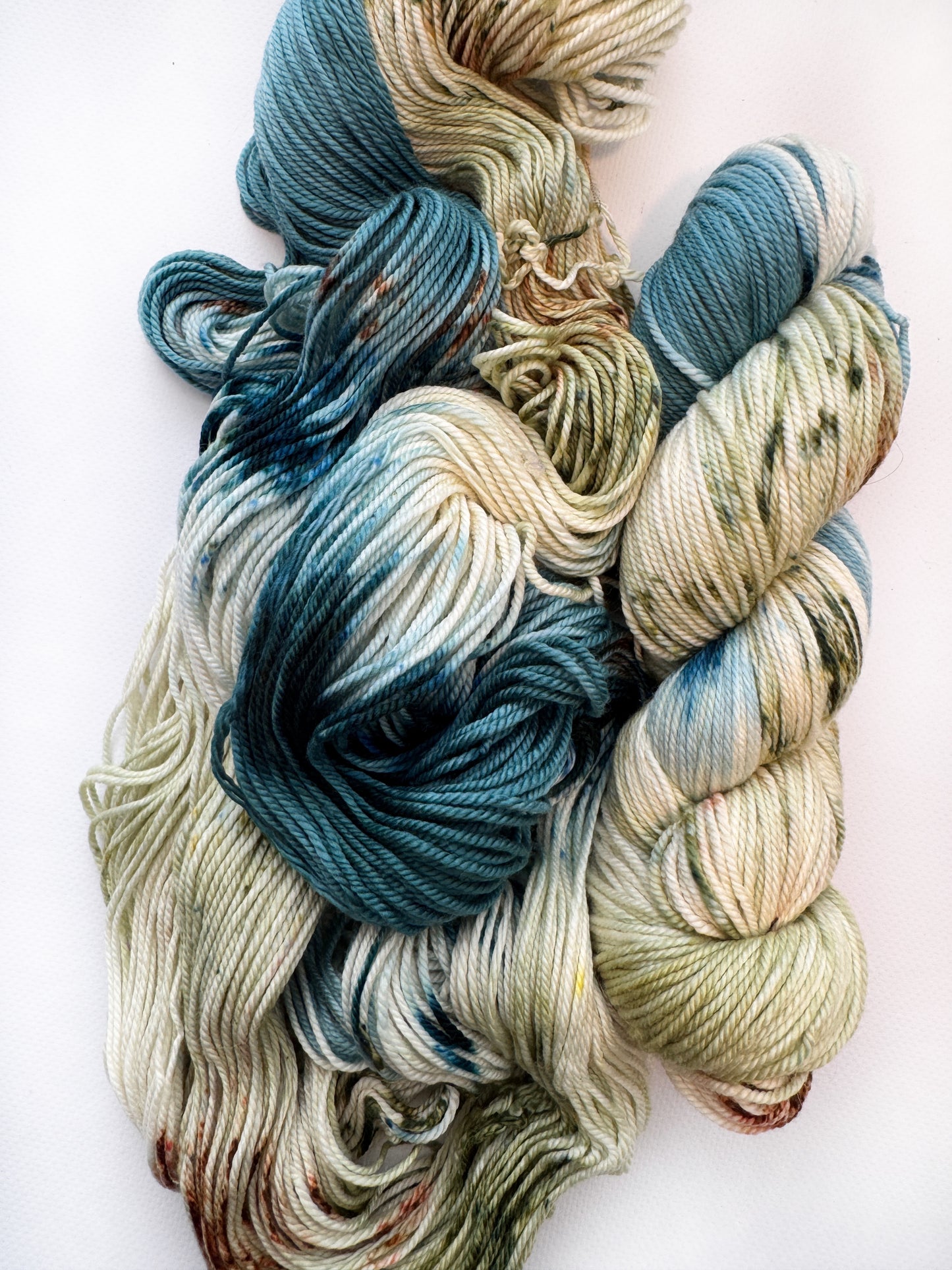 Morte Lake Trail - Worsted 4 Ply - Okanagan Dye Works