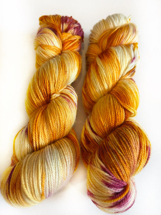 Almonte - Fingering 3 Ply - Okanagan Dye Works