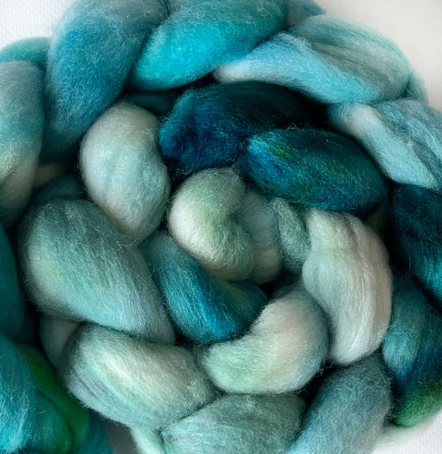 Blue Sombre - Hand Dyed - 19.5 micron Untreated 100% Merino Top - Okanagan Dye Works