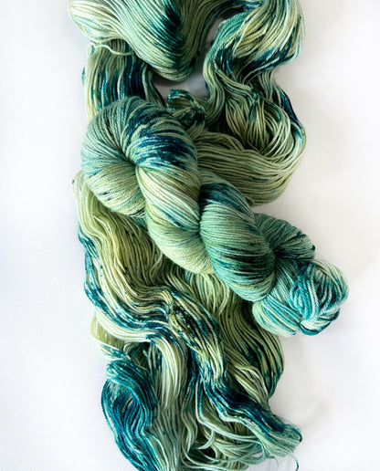 Newport Beach - Worsted 3 Ply - Okanagan Dye Works