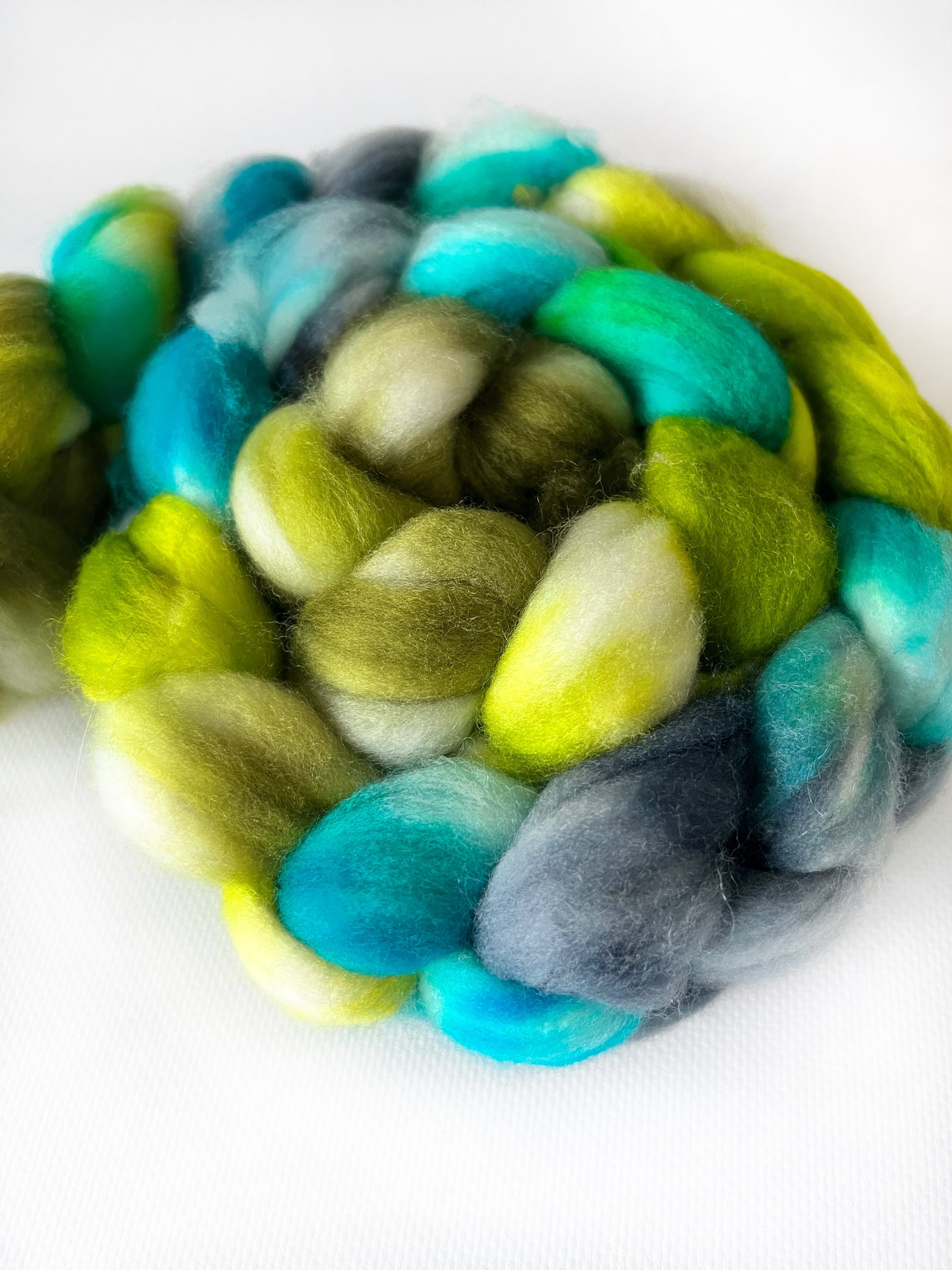 Sea to Sky - Hand Dyed - 19.5 micron 100% Superwash Merino Top - Okanagan Dye Works