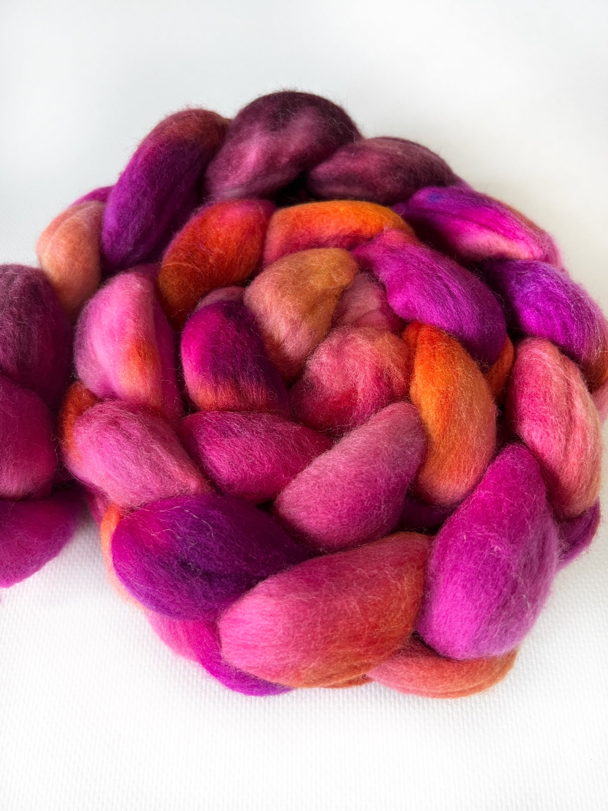 Vacation Time - Hand Dyed - 19.5 micron Untreated 100% Merino Top - Okanagan Dye Works